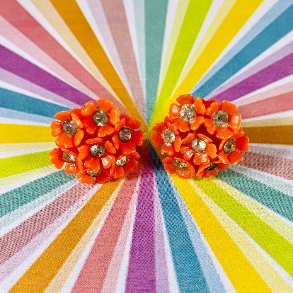 Beautiful little vintage  orange Lucite Posey, rhinestone earrings 1950s, 1960s